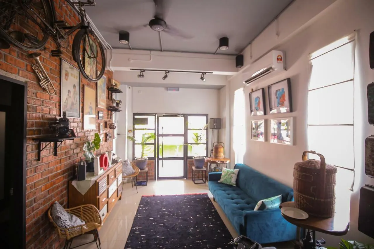 峇六拜Female Dorm @ The Lov Penang住宿加早餐旅馆 马来西亚
